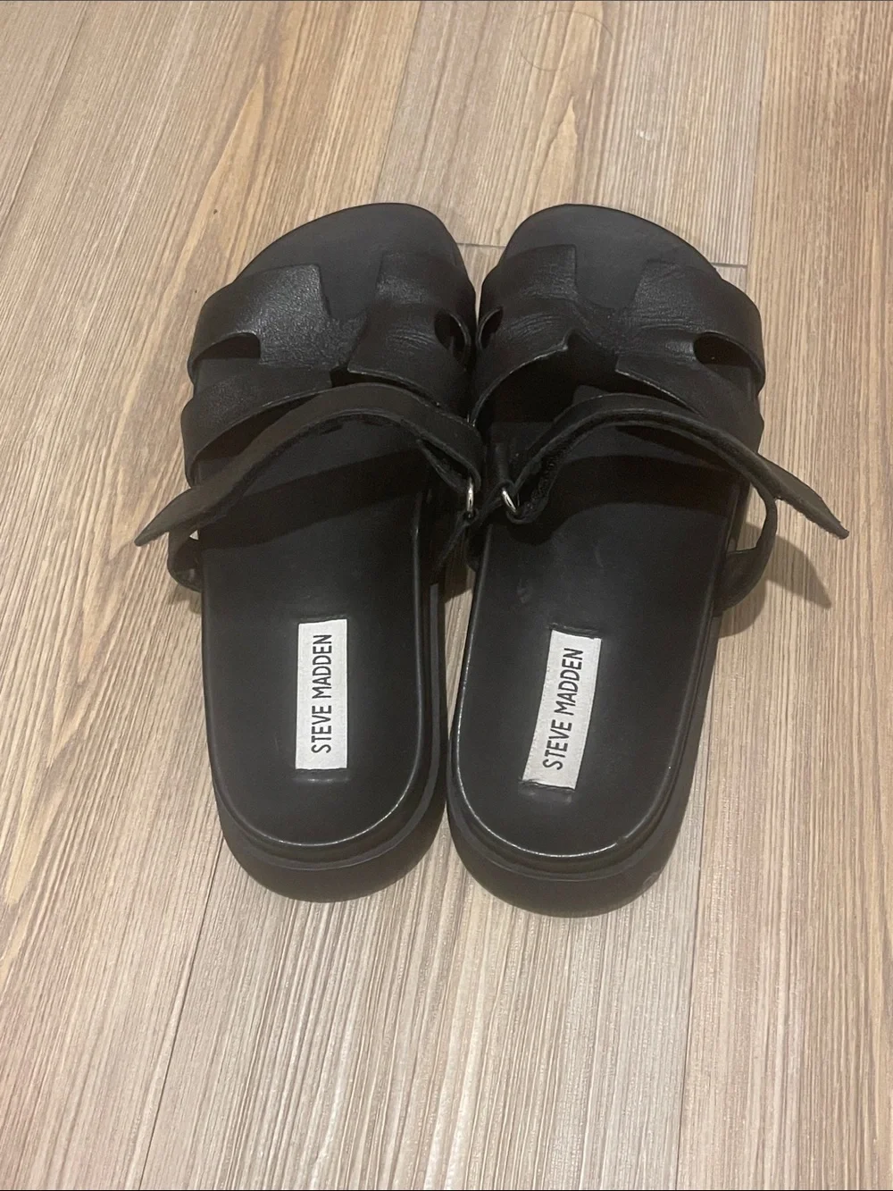 These are Steve Madden Mayven Sandals in black leather featuring a molded . - Picture 4 of 7